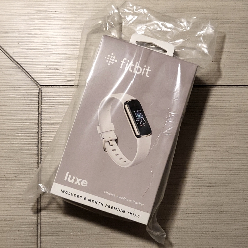 Fitbit Luxe Fitness + Wellness Tracker | Brand New in Box!